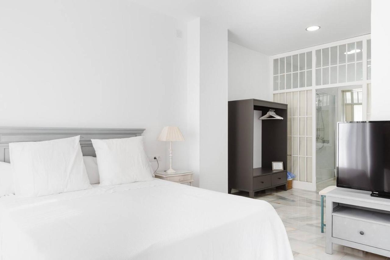 Loft En Primera Linea Del Paseo Maritimo Málaga Dış mekan fotoğraf